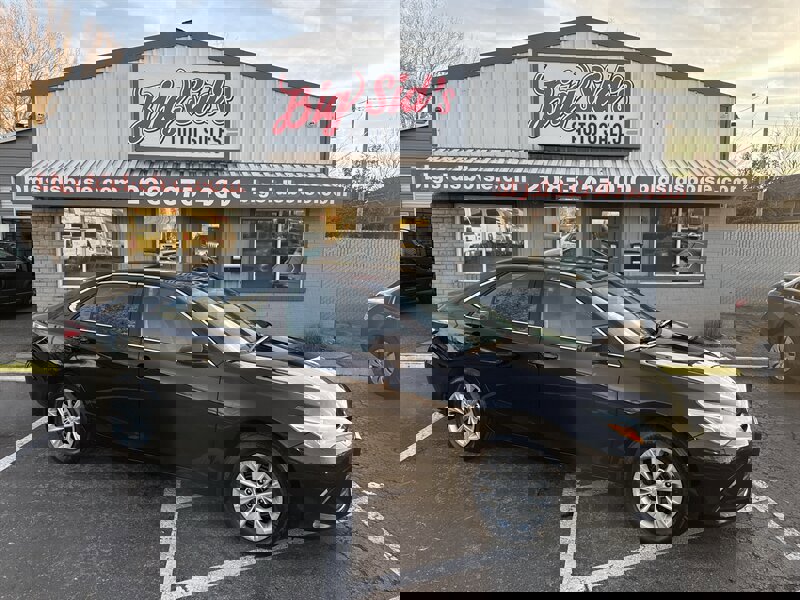 Used 2016 Toyota Camry LE