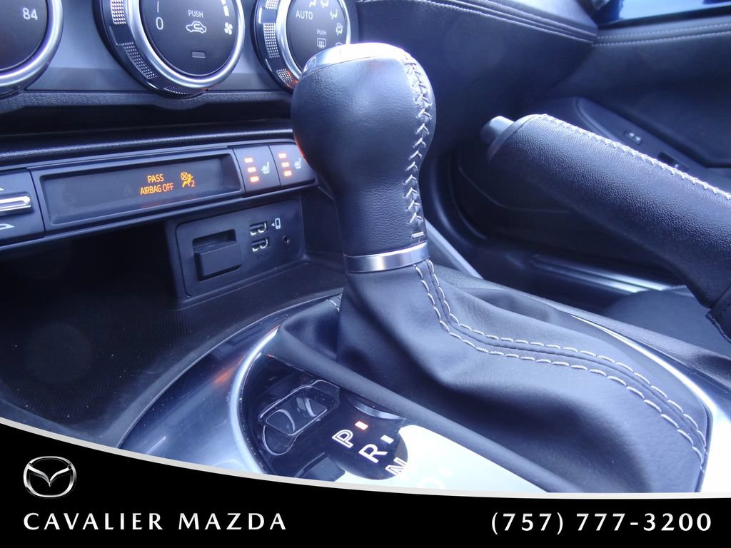 Certified 2021 MAZDA MX-5 Miata RF Grand Touring RWD image 32