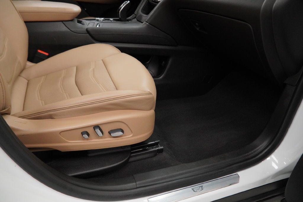 Used 2020 Cadillac XT6 Premium Luxury w/ Platinum Package FWD image 43