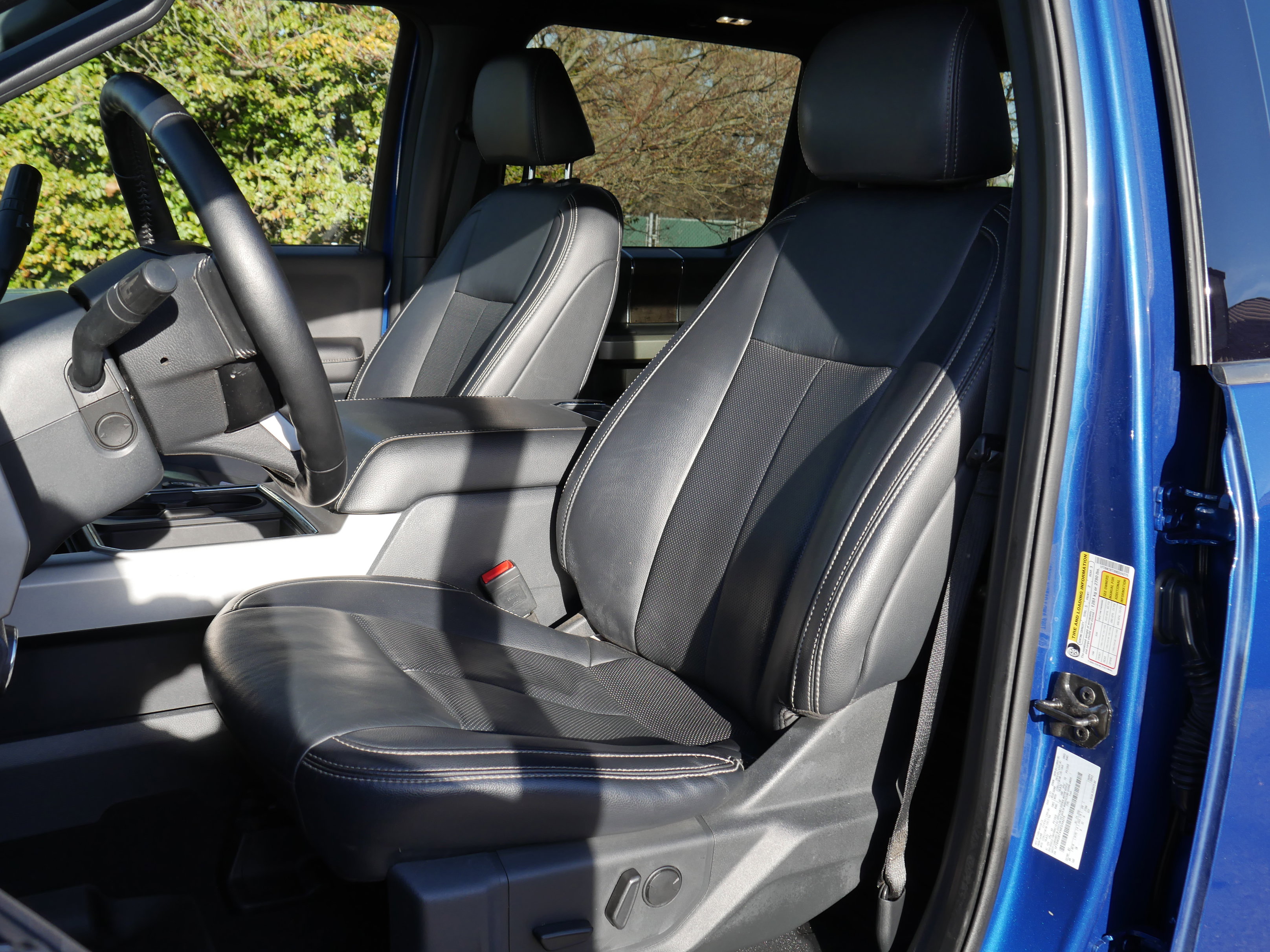 Used 2022 Ford F250 Lariat w/ Tremor Off-Road Package image 36