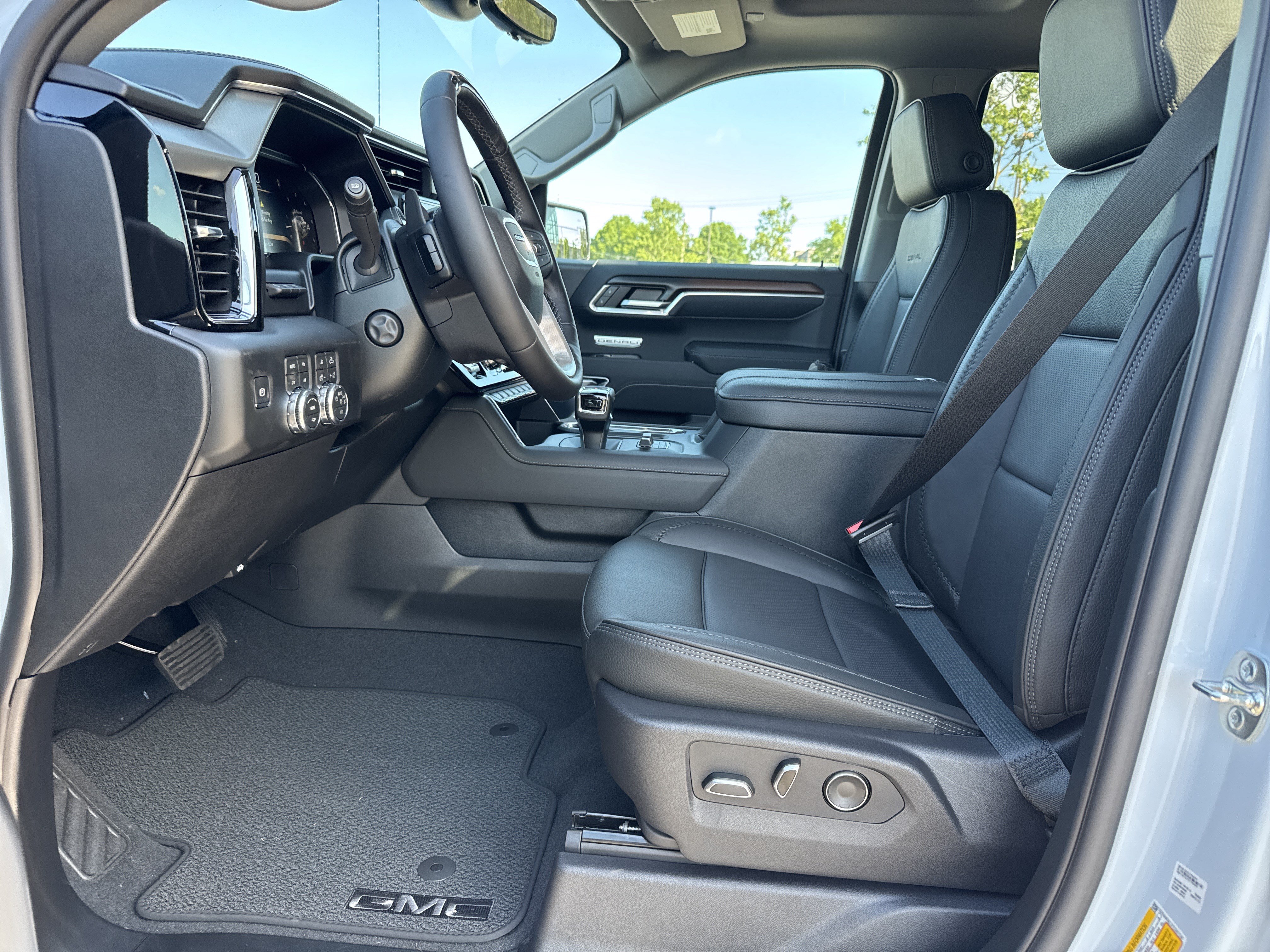 New 2026 GMC Sierra 1500 Denali AWD/4WD image 26