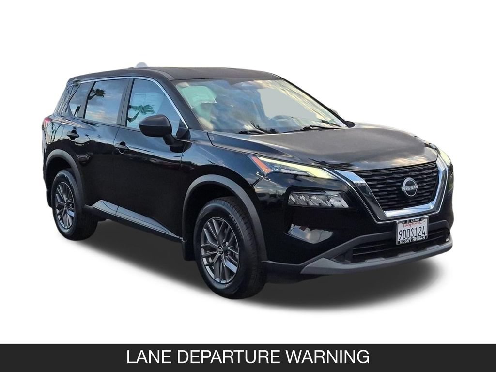Certified 2023 Nissan Rogue S FWD image 2