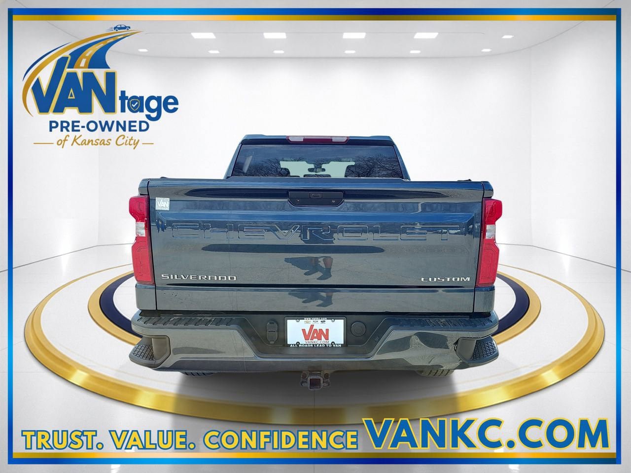 Used 2022 Chevrolet Silverado 1500 Custom w/ Safety Confidence Package AWD/4WD image 7