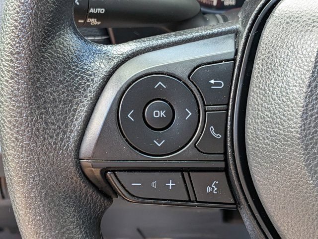 Used 2025 Toyota RAV4 XLE AWD/4WD image 23