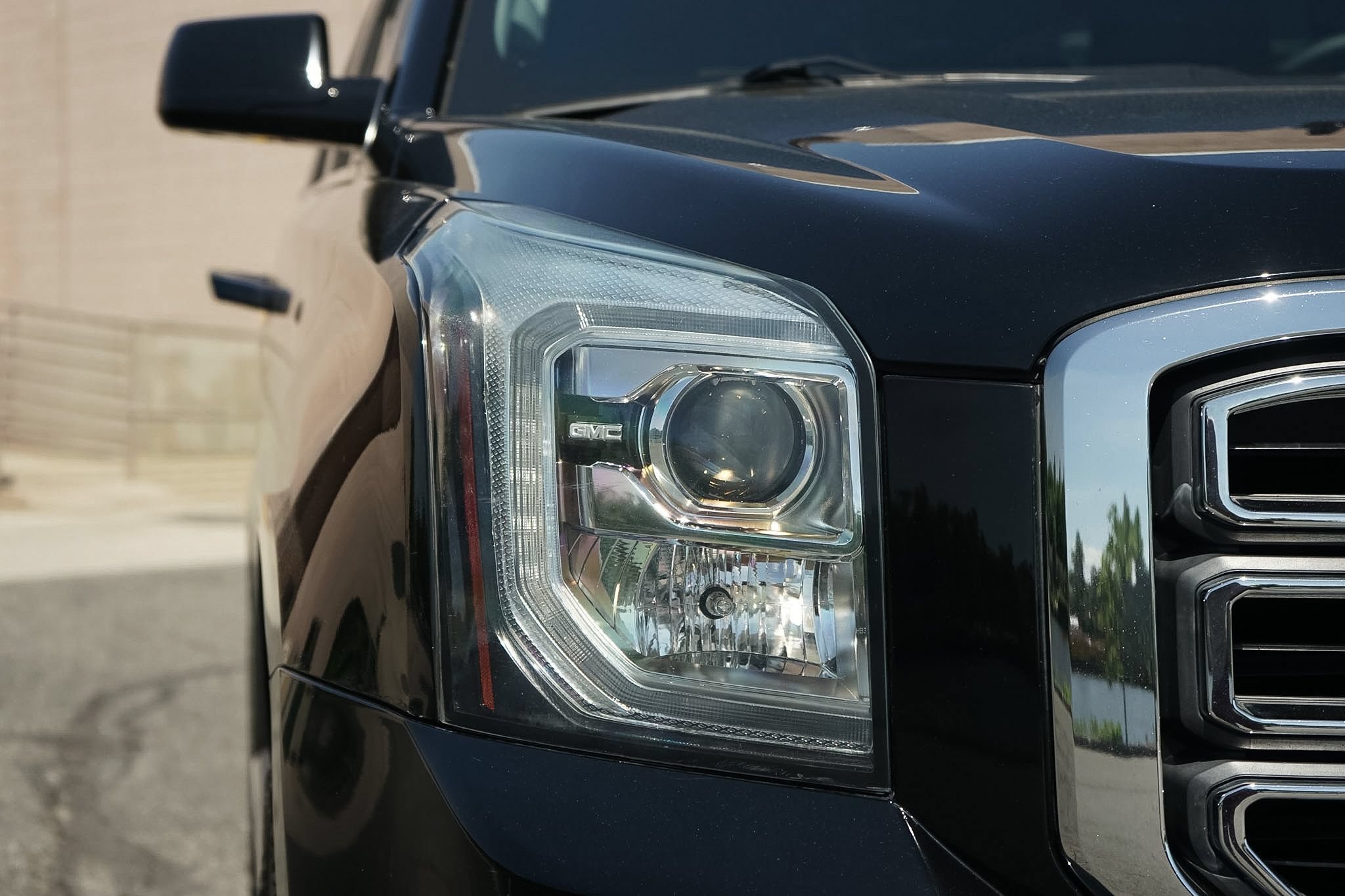 Used 2019 GMC Yukon SLT w/ Open Road Package AWD/4WD image 6