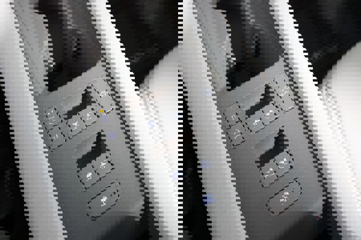 Used 2024 Hyundai Ioniq 6 Limited image 13