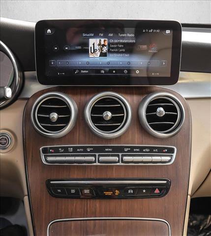 Used 2022 Mercedes-Benz GLC 300 4MATIC image 17