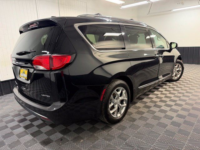 Used 2019 Chrysler Pacifica Limited FWD image 6