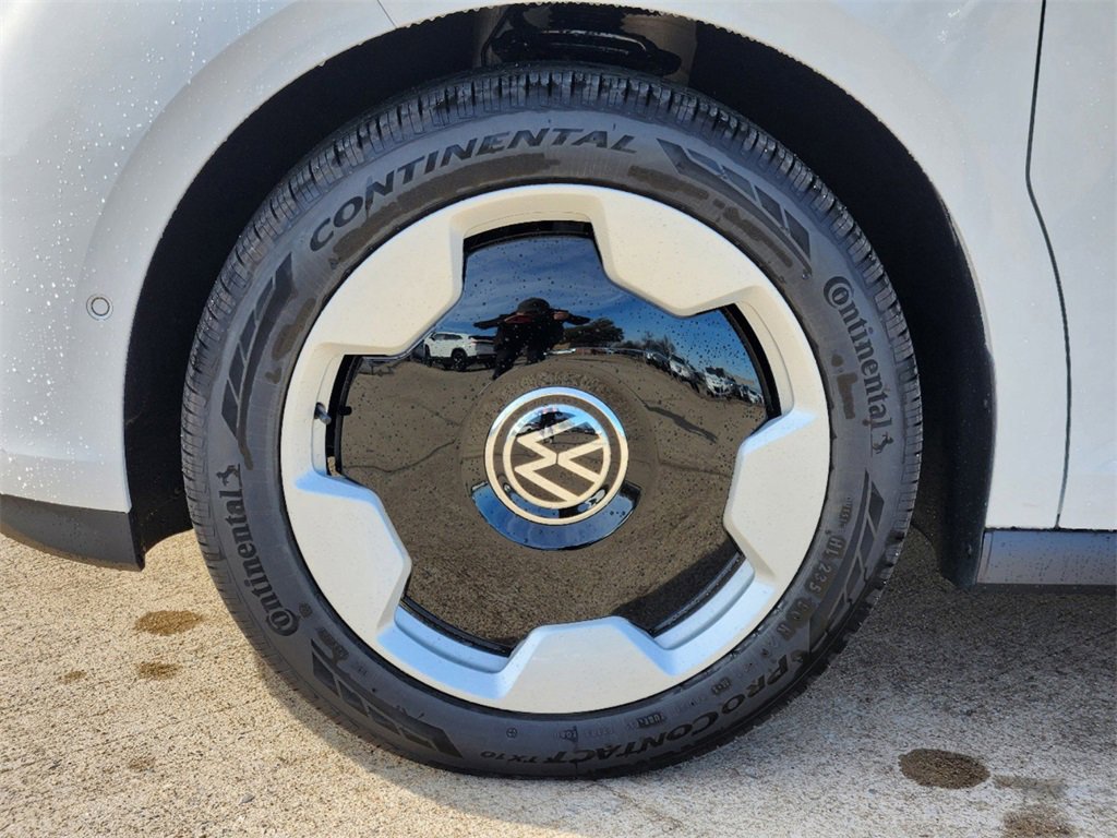 New 2025 Volkswagen ID. Buzz Pro S image 9