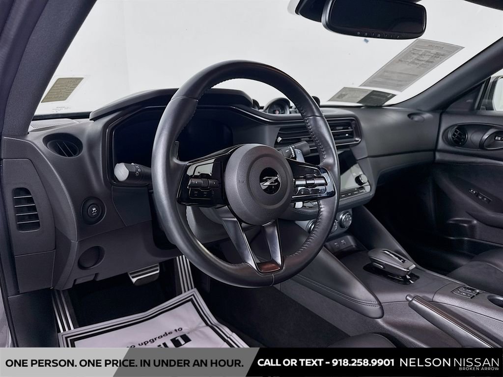 Certified 2024 Nissan Z Performance w/ Floor Mat Package image 9