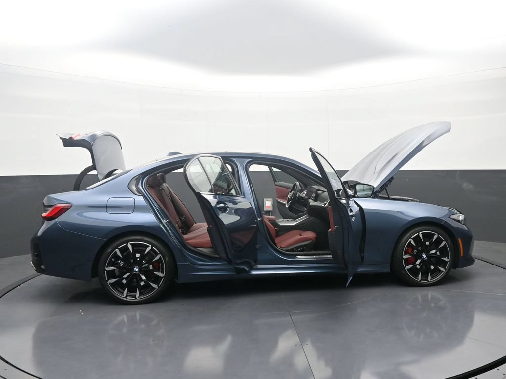 Used 2025 BMW M340i xDrive AWD/4WD image 45