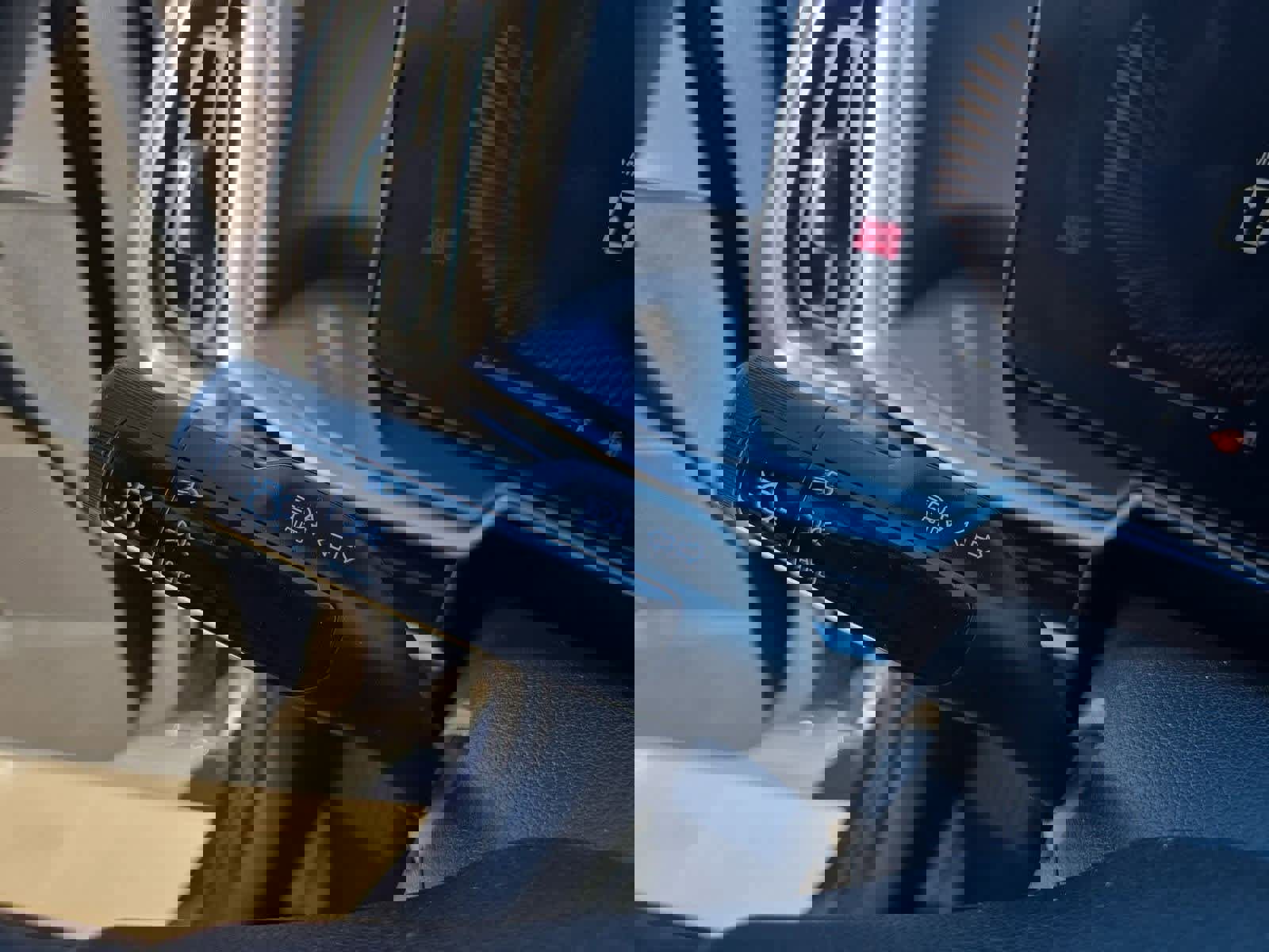 Certified 2025 Kia Sorento LX image 25