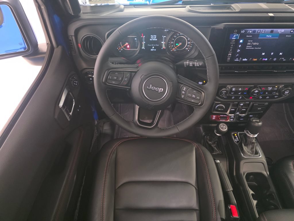 Used 2026 Jeep Wrangler Unlimited Rubicon AWD/4WD image 17