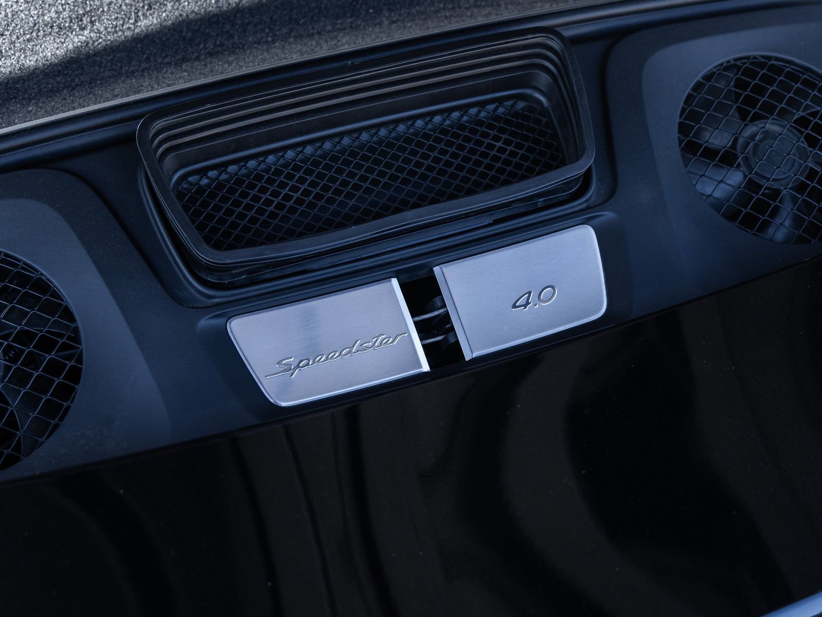 Used 2019 Porsche 911 Speedster image 58