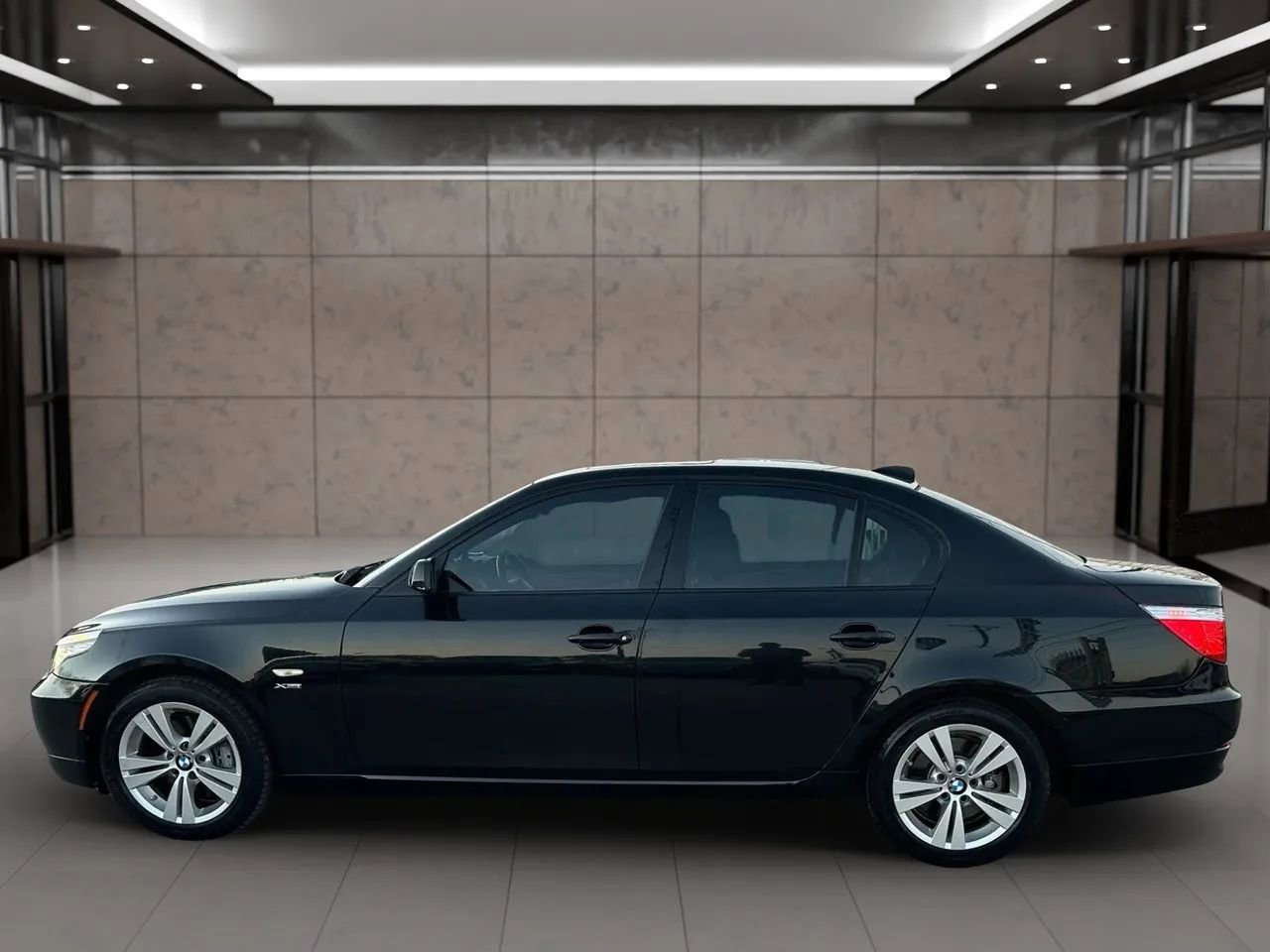 Used 2010 BMW 528i xDrive Sedan image 7
