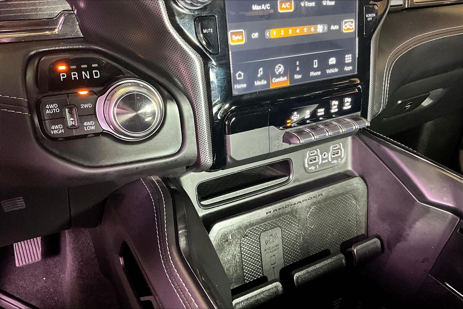 Used 2022 RAM 1500 Limited w/ Body Color Bumper Group AWD/4WD image 17