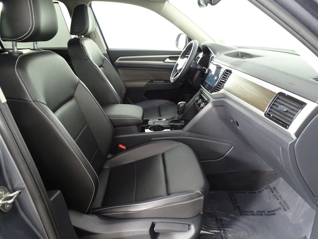 Used 2022 Volkswagen Atlas SE image 11