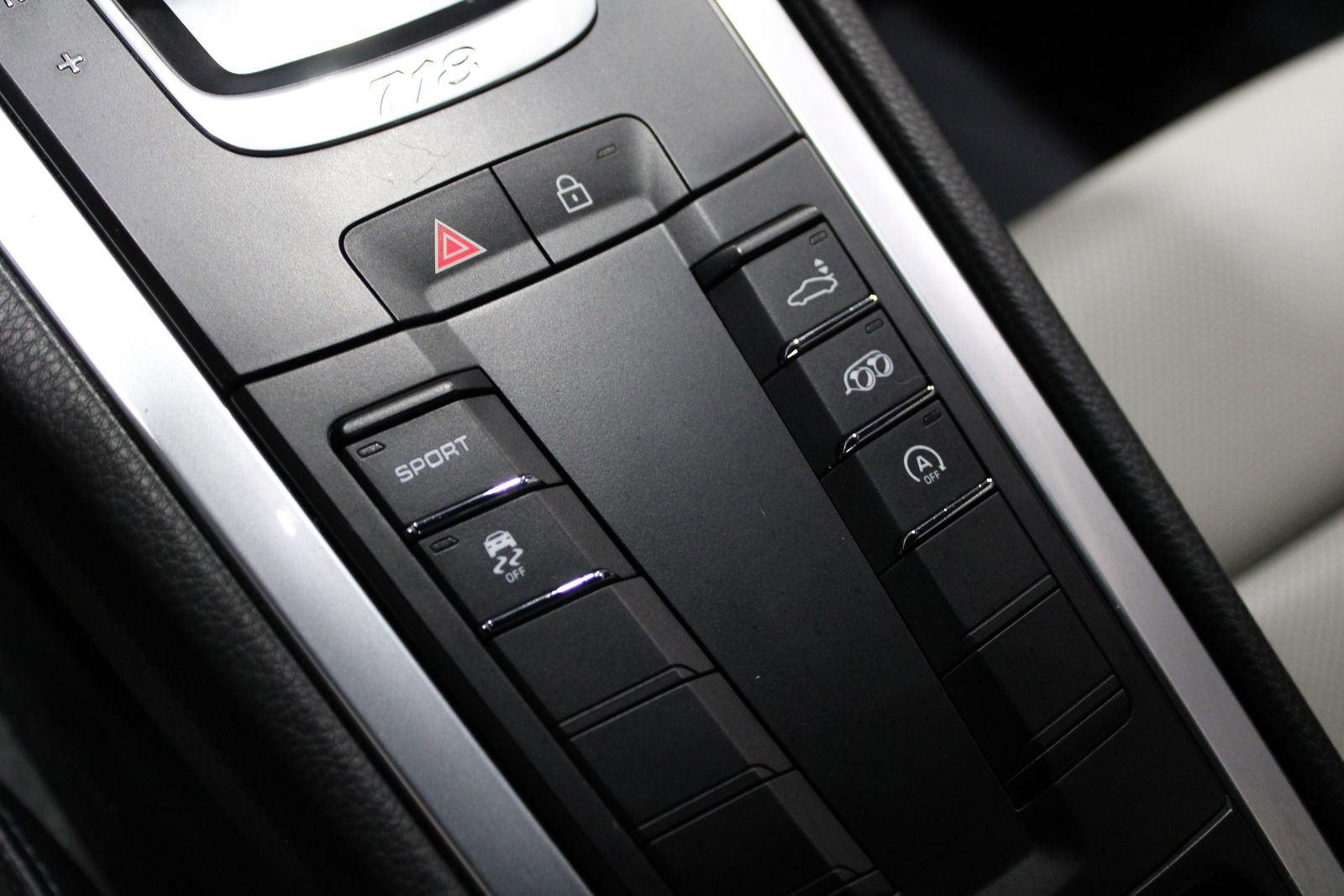 Used 2019 Porsche 718 Cayman image 31