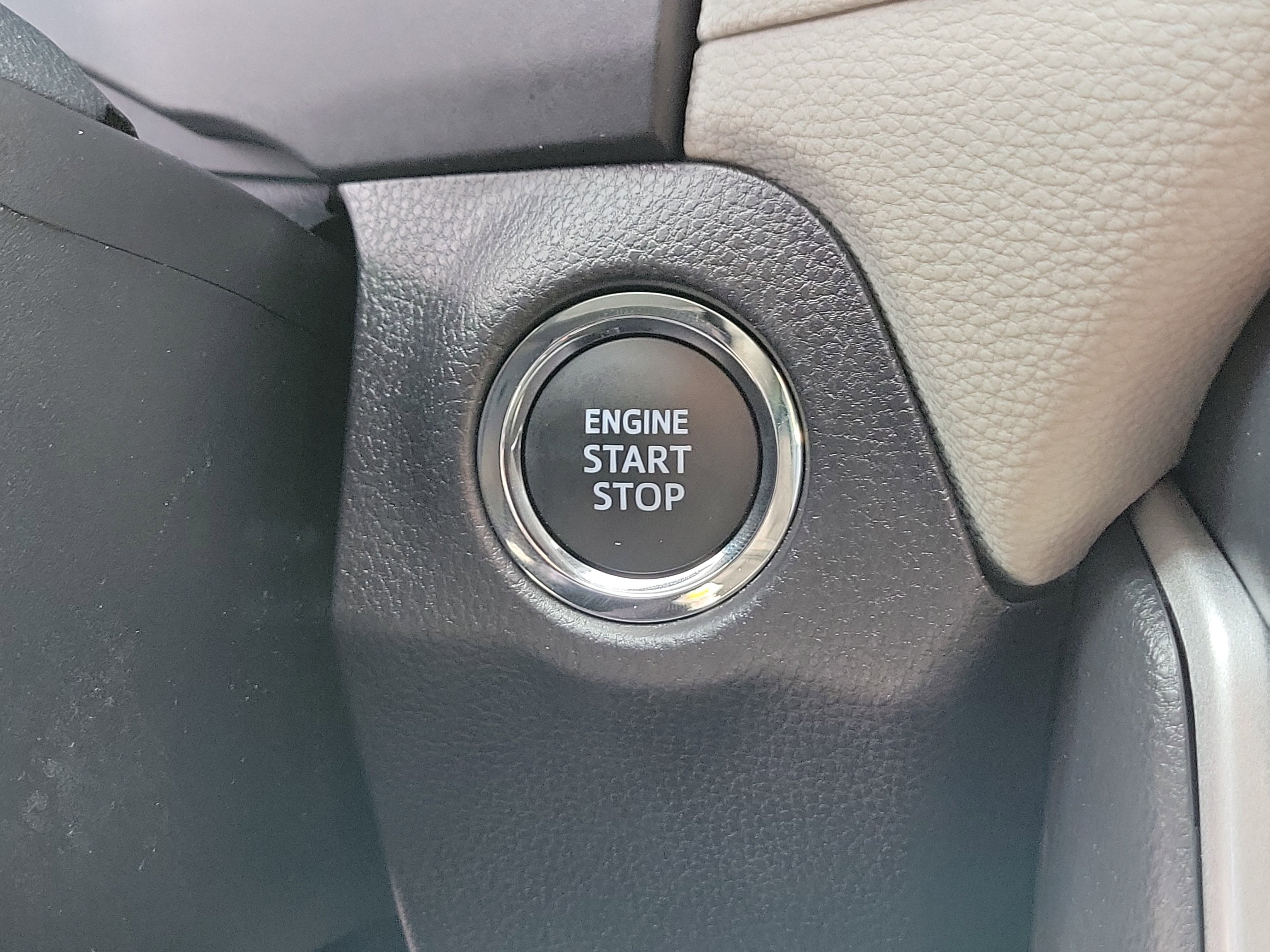 Used 2025 Toyota RAV4 Limited w/ Weather Package image 29