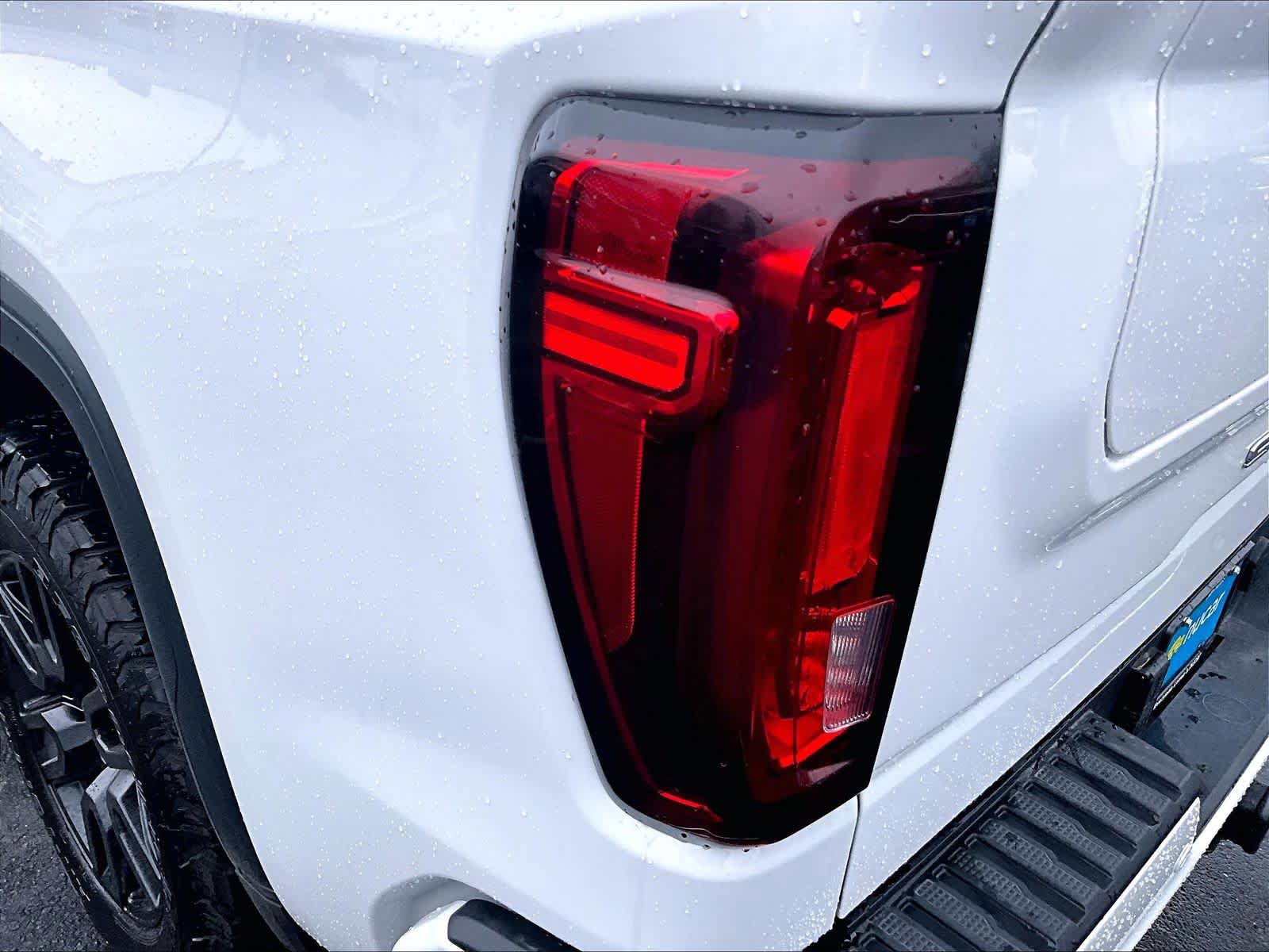 Used 2024 GMC Sierra 1500 AT4 w/ Technology Package image 61