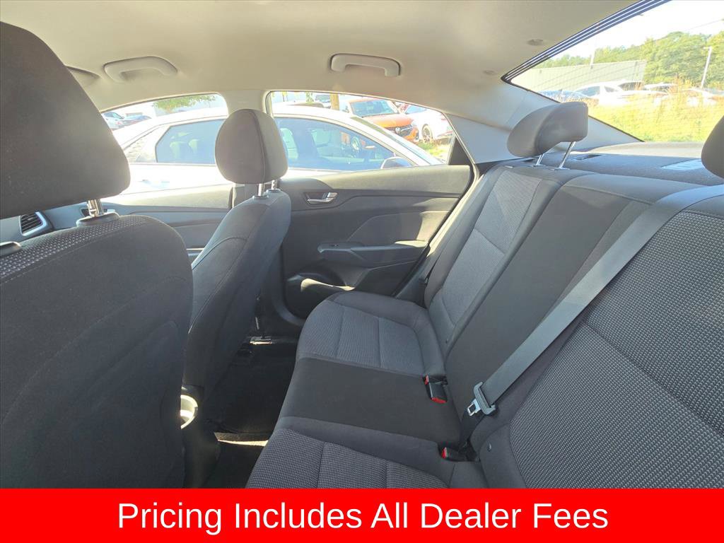 Used 2020 Hyundai Accent SE FWD image 4