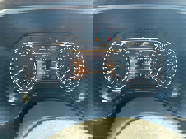 Used 2023 Nissan Rogue SV w/ SV Premium B Package image 21