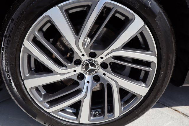 Used 2025 Mercedes-Benz E 350 4MATIC Sedan image 52