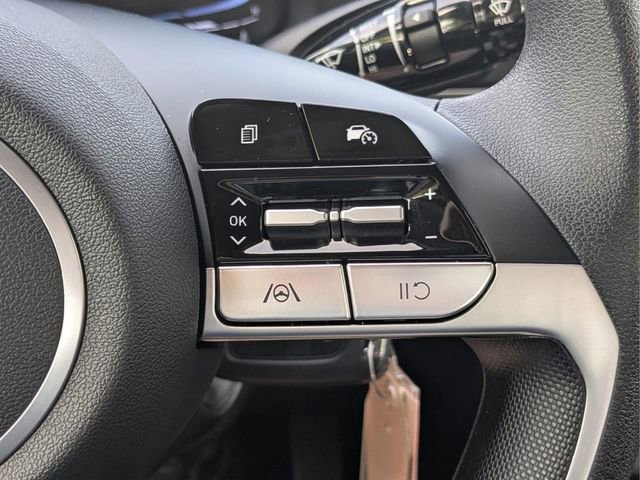 Used 2024 Hyundai Elantra SE FWD image 27