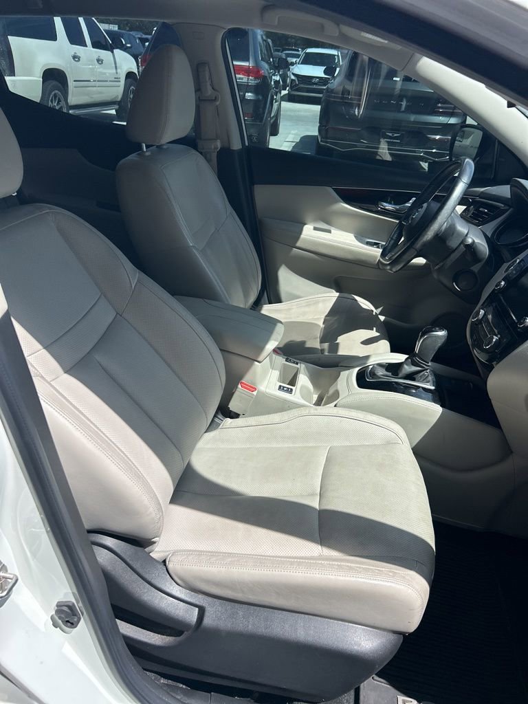 Used 2019 Nissan Rogue Sport SL image 16