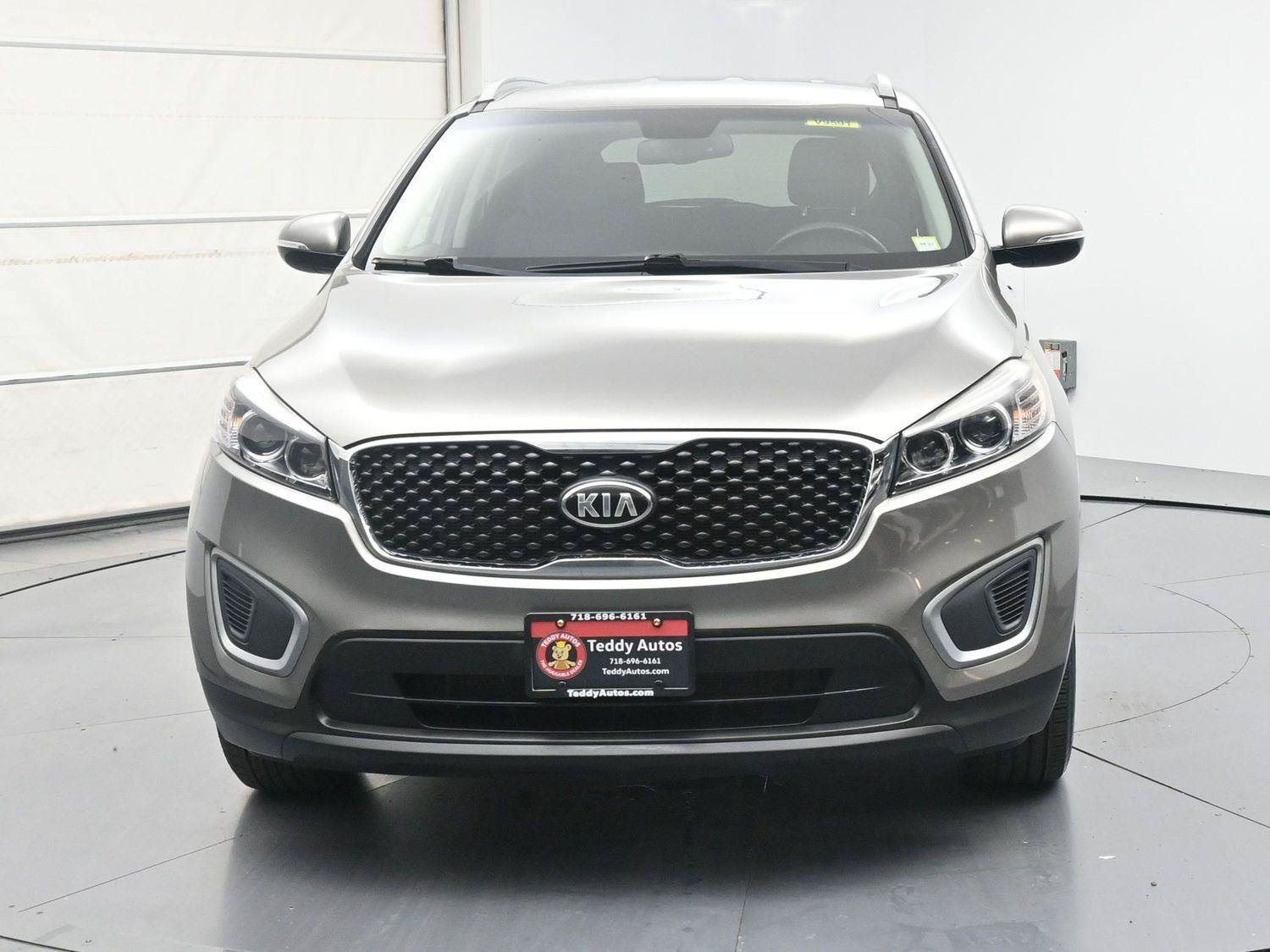 Used 2017 Kia Sorento AWD w/ LX Convenience Package image 28