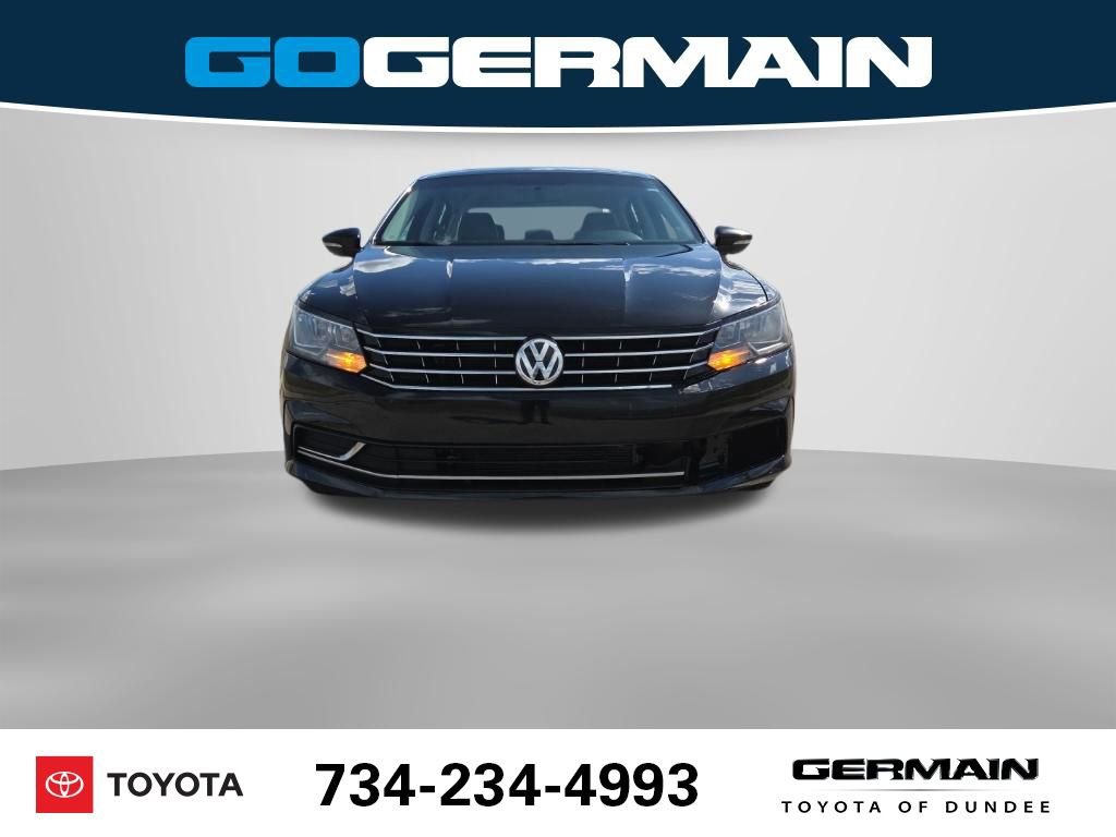 Used 2018 Volkswagen Passat 2.0T SE image 3