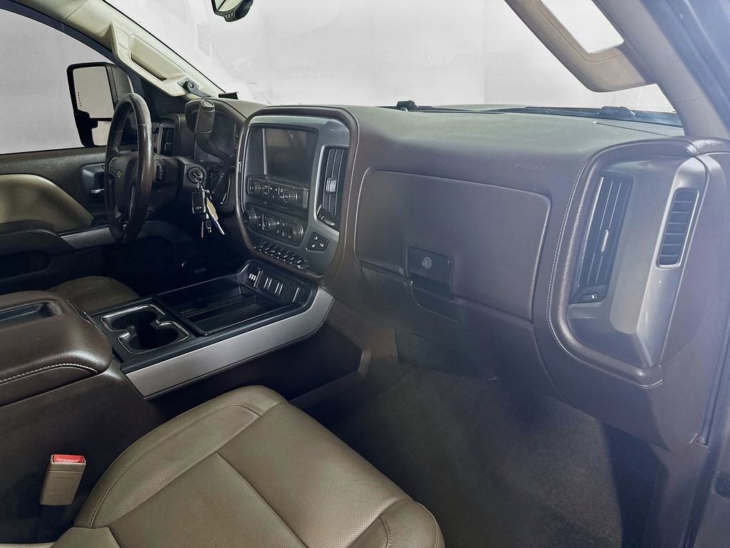 Used 2015 Chevrolet Silverado 2500 LTZ w/ Duramax Plus Package image 32
