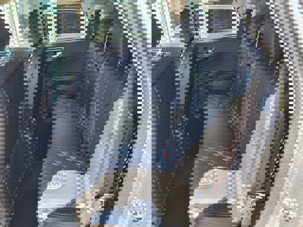 Used 2024 Ford Edge Titanium image 13