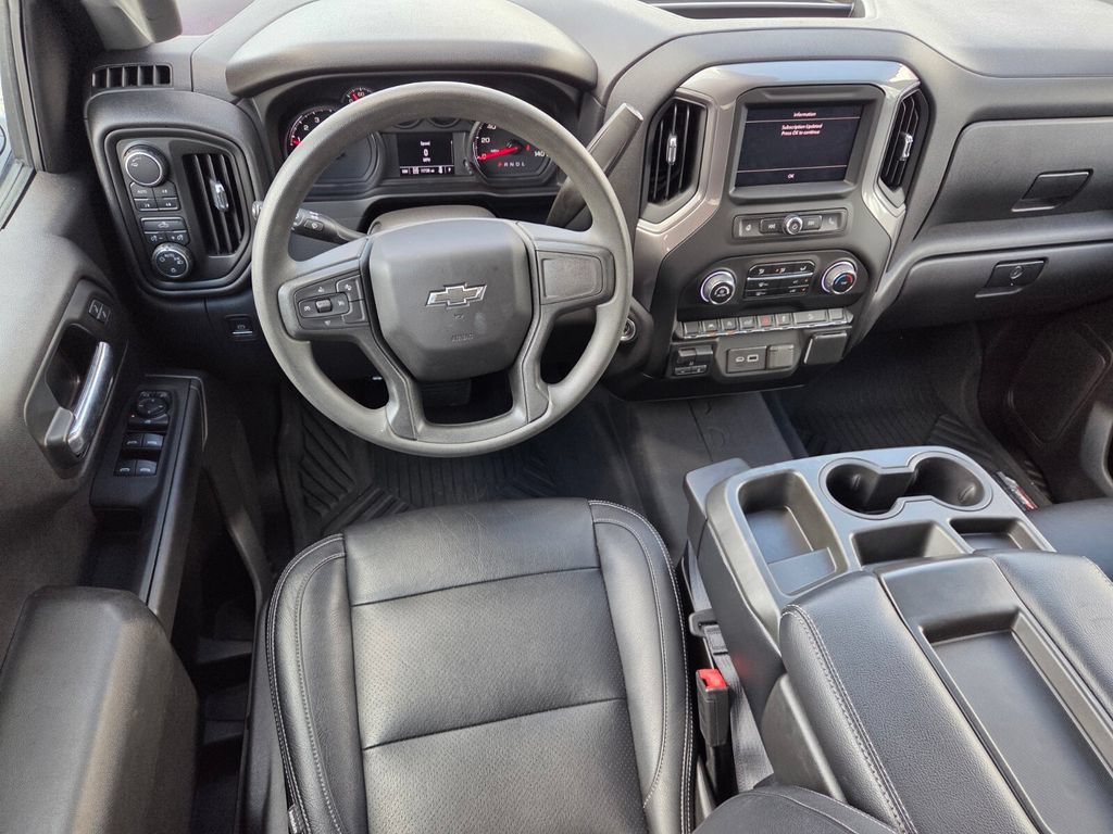 Certified 2023 Chevrolet Silverado 1500 Custom Trail Boss w/ LPO, Dark Essentials Package AWD/4WD image 9
