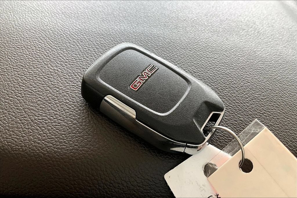 Used 2019 GMC Acadia Denali AWD/4WD image 12