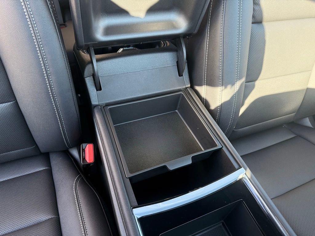 New 2026 Chevrolet Traverse LT w/ LPO, Floor Liner Package image 23