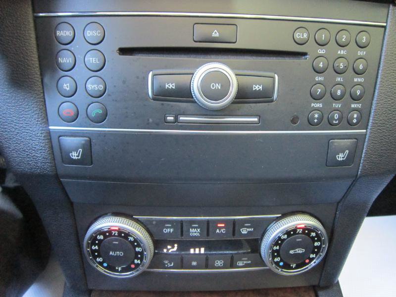 Used 2012 Mercedes-Benz GLK 350 4MATIC image 32