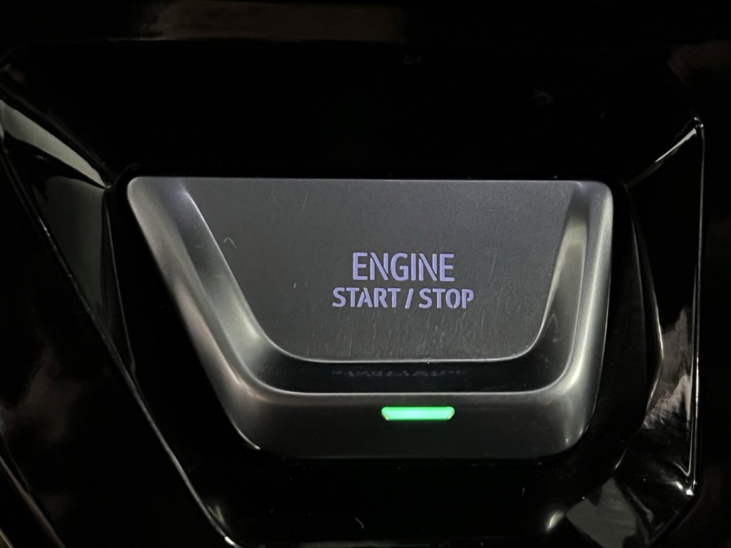 Used 2024 GMC Sierra 3500 Denali w/ Denali Reserve Package image 38