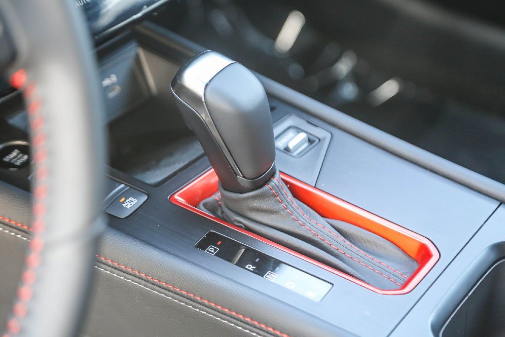 New 2026 Nissan Kicks SR w/ Cold Weather Package FWD image 20