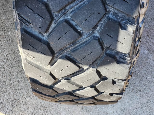 Certified 2022 Jeep Gladiator Overland AWD/4WD image 10