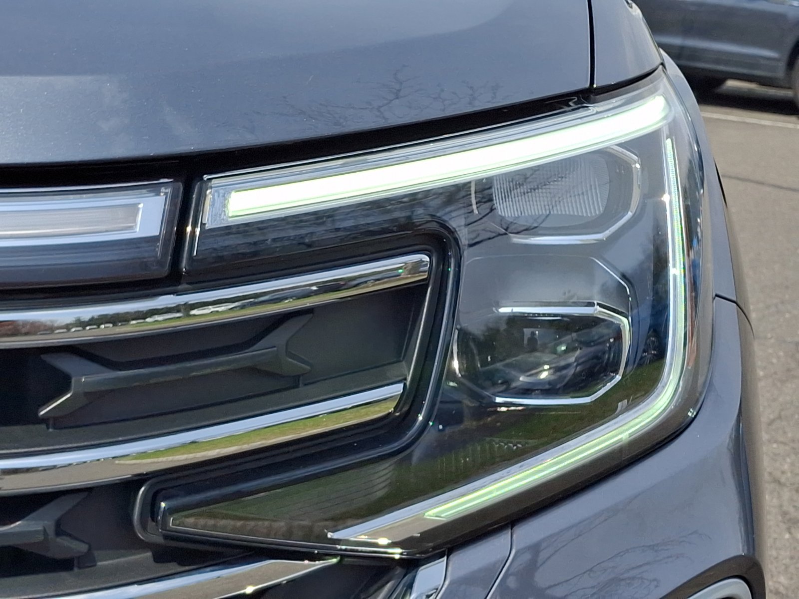 Certified 2024 Volkswagen Atlas SE image 10