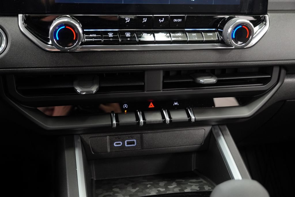 New 2026 Chevrolet Colorado Trail Boss AWD/4WD image 18