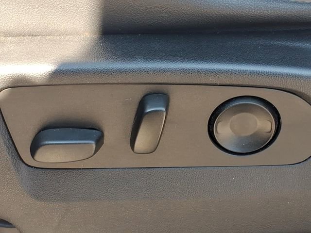 Used 2022 GMC Yukon SLT w/ SLT Premium Package image 20