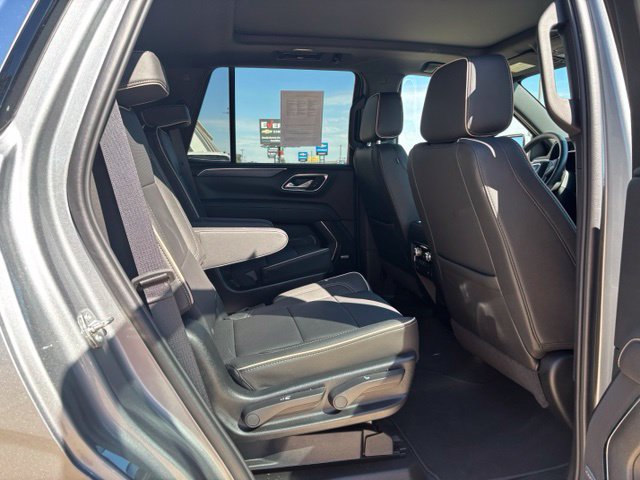 Used 2024 GMC Yukon SLT w/ SLT Premium Package AWD/4WD image 14
