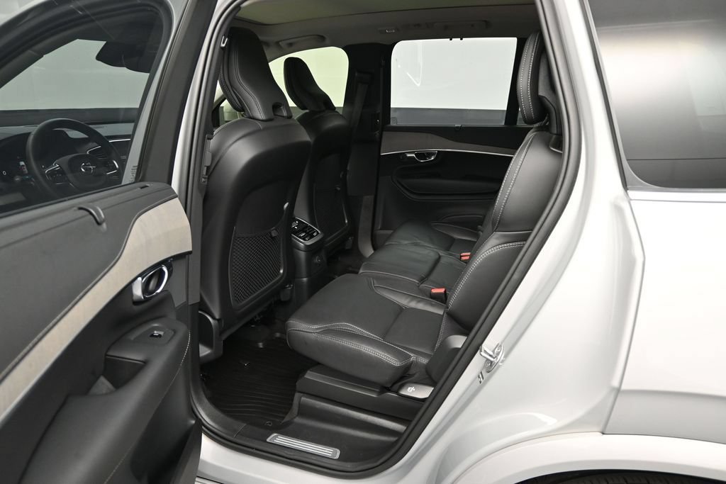 Used 2025 Volvo XC90 T8 Ultra w/ Protection Package Premier AWD/4WD image 15