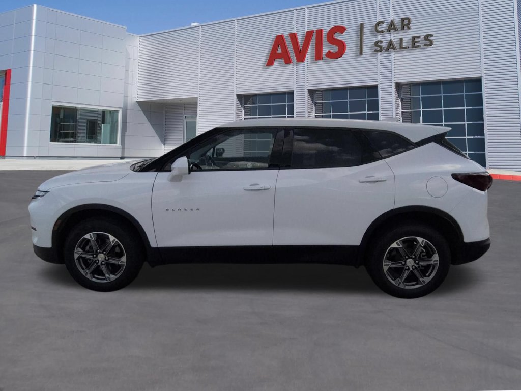 Used 2025 Chevrolet Blazer LT FWD image 10