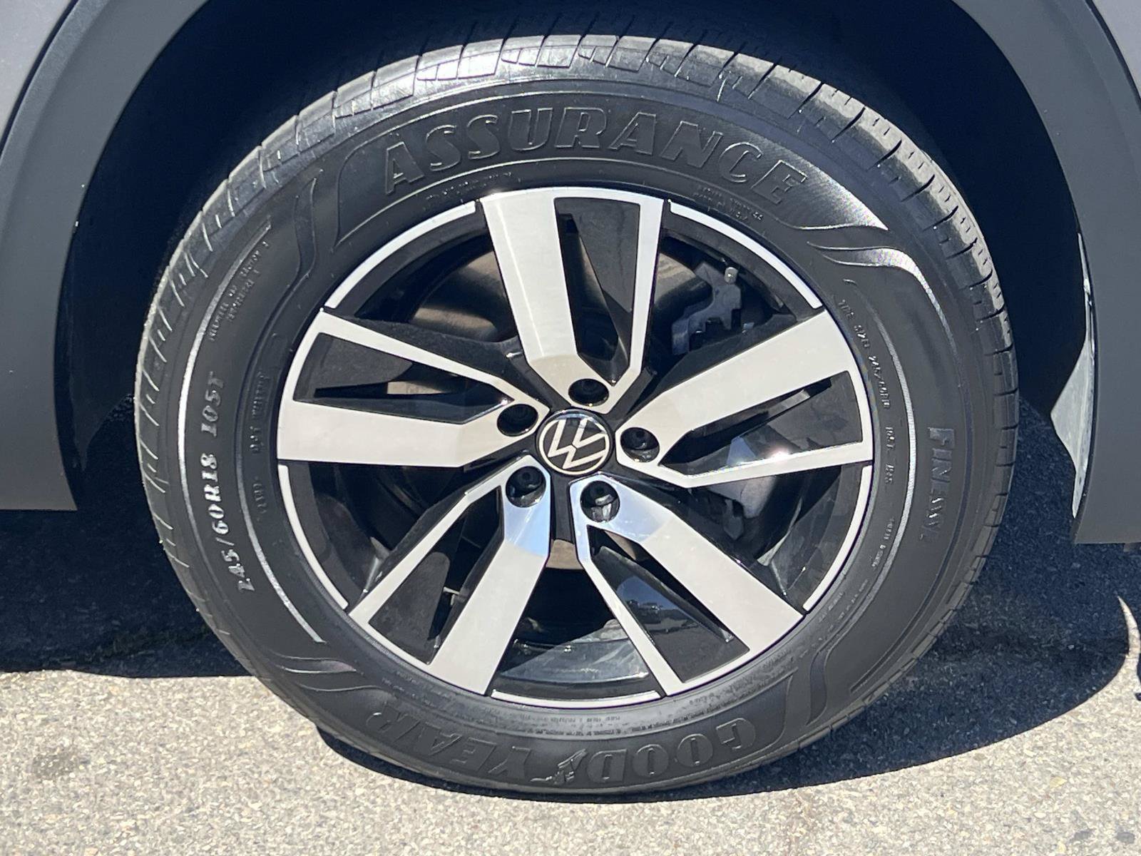 Certified 2023 Volkswagen Atlas SE FWD image 28
