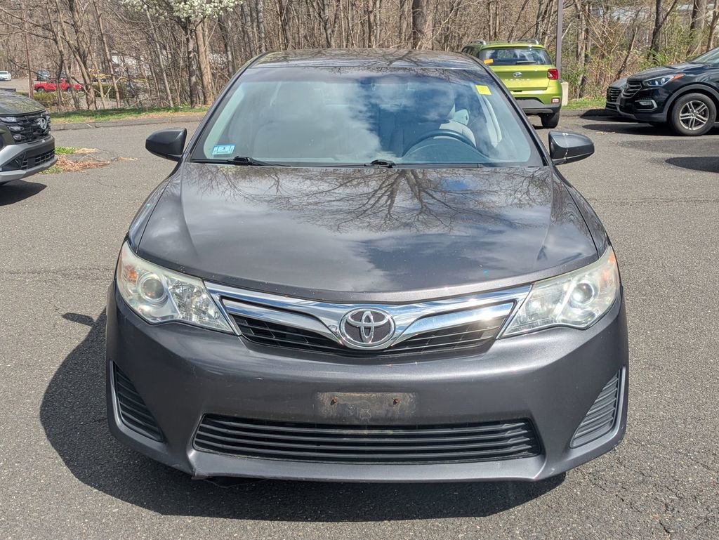 Used 2012 Toyota Camry LE image 6