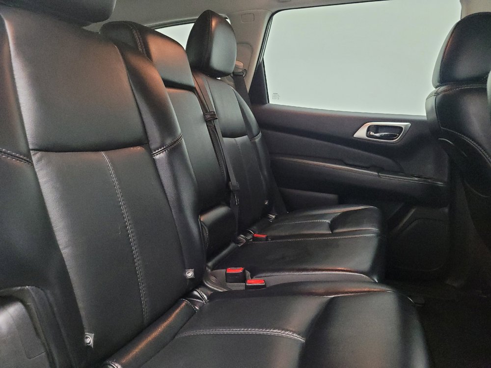 Used 2018 Nissan Pathfinder SL w/ SL Premium Package AWD/4WD image 19