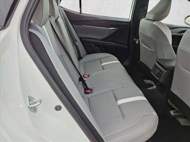 Used 2025 Toyota Camry SE FWD image 17